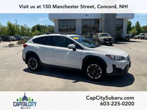 Used 2021 Subaru Crosstrek 2.0i Premium w/ Moonroof Package AWD/4WD image 1