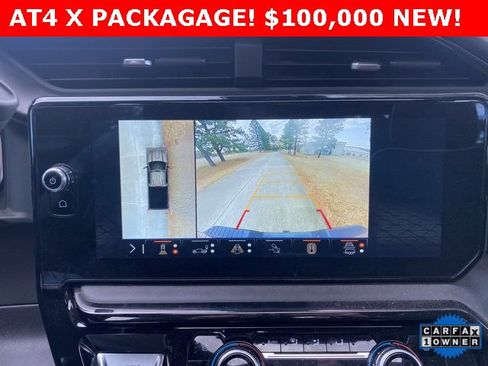 Used 2025 GMC Sierra 2500 AT4X image 41