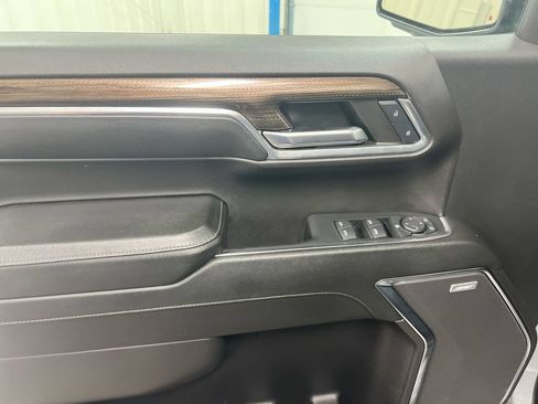 Used 2024 Chevrolet Silverado 1500 LT Trail Boss w/ Convenience Package II AWD/4WD image 22