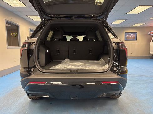 New 2026 Chevrolet Equinox RS image 8