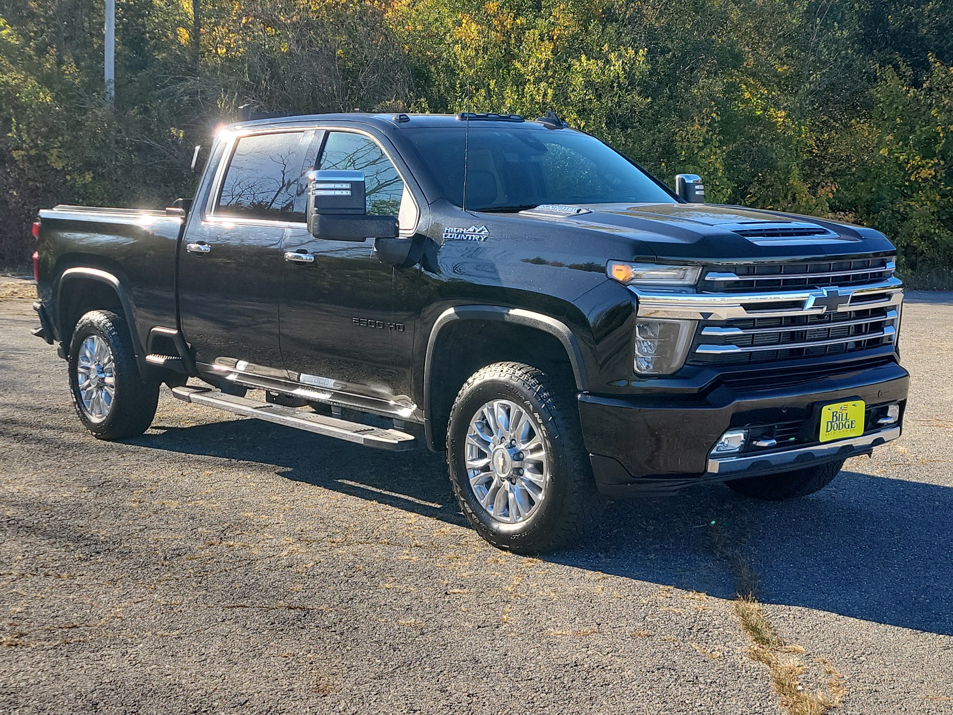 Used 2020 Chevrolet Silverado 2500 High Country w/ Technology Package AWD/4WD image 3