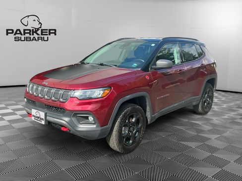 Used 2022 Jeep Compass Trailhawk w/ Trailhawk Convenience Group AWD/4WD image 1