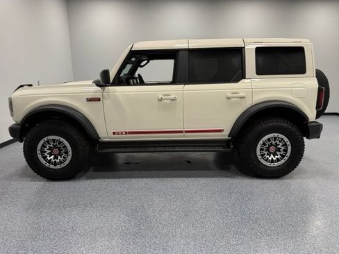 Used 2026 Ford Bronco Outer Banks w/ Sasquatch Package AWD/4WD image 8