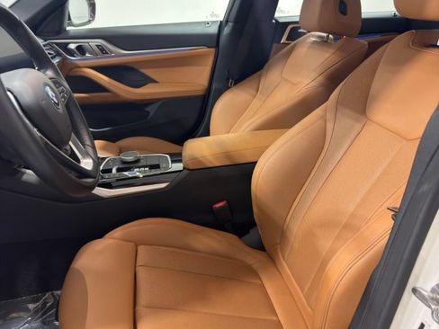 Used 2023 BMW i4 eDrive35 w/ Premium Package RWD image 4