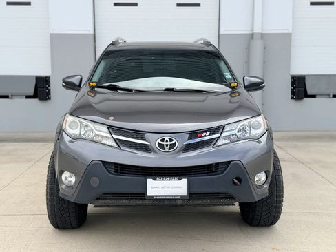 Used 2013 Toyota RAV4 Limited AWD/4WD image 8