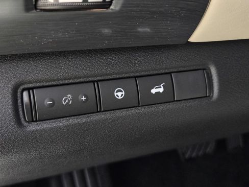New 2026 Nissan Pathfinder SL FWD image 19