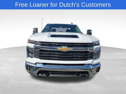Used 2024 Chevrolet Silverado 2500 LT AWD/4WD image 9