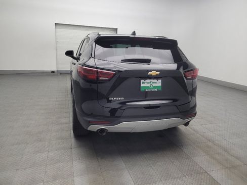 Used 2024 Chevrolet Blazer LT w/ Convenience Package FWD image 6
