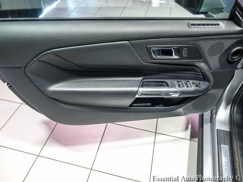 Used 2025 Ford Mustang Premium RWD image 21