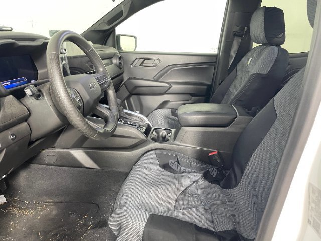 Certified 2024 Chevrolet Colorado Trail Boss w/ Technology Package AWD/4WD image 2