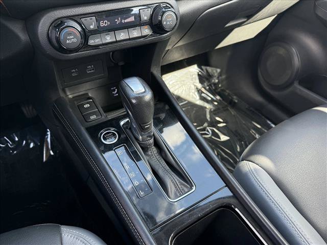 Used 2021 Nissan Kicks SR w/ SR Premium Package FWD image 13