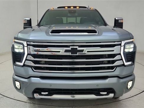 Used 2024 Chevrolet Silverado 3500 High Country image 13