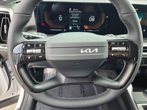 New 2026 Kia Sorento LX FWD image 16