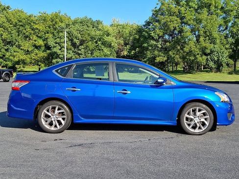 Used 2015 Nissan Sentra SR w/ SR Premium Package FWD image 10