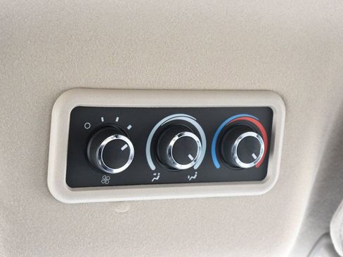 Used 2022 Chevrolet Express 3500 LS image 39