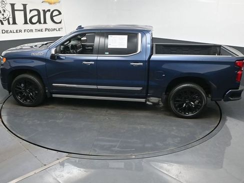 Used 2022 Chevrolet Silverado 1500 High Country AWD/4WD image 42