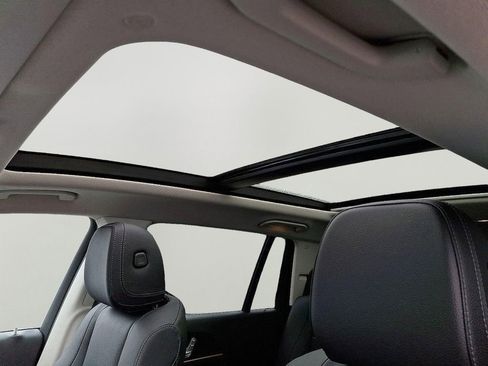 Used 2023 Mercedes-Benz GLS 450 4MATIC image 14