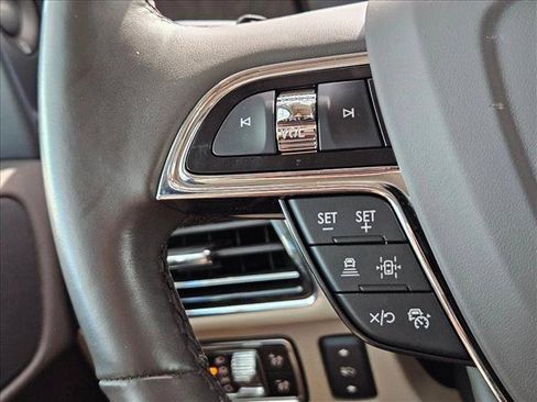 Used 2024 Lincoln Navigator Reserve AWD/4WD image 25