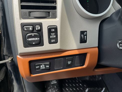 Used 2008 Toyota Tundra Limited image 10