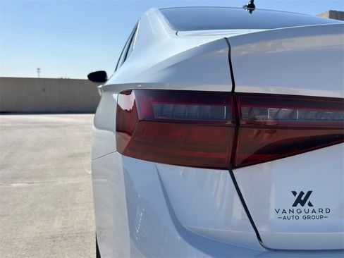 New 2026 Volkswagen Jetta SE image 11