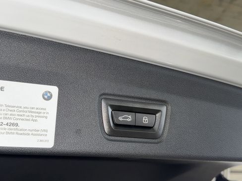 Used 2023 BMW i4 eDrive35 w/ Premium Package RWD image 14