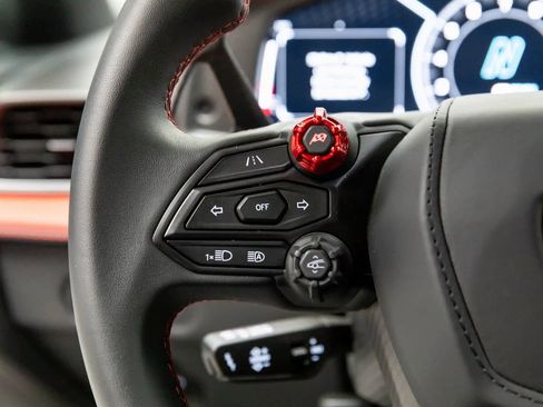 Used 2024 Lamborghini Revuelto image 27