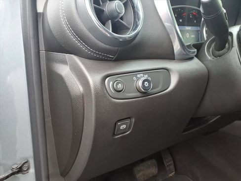 Used 2024 Chevrolet Blazer LT w/ Convenience Package image 7