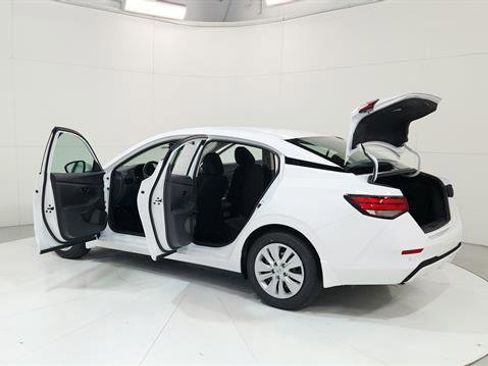 Used 2025 Nissan Sentra S FWD image 30