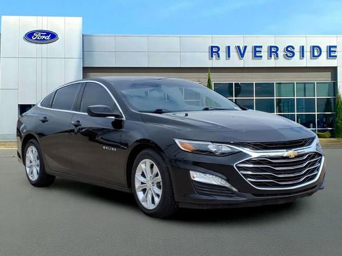 Used 2021 Chevrolet Malibu LT FWD image 1