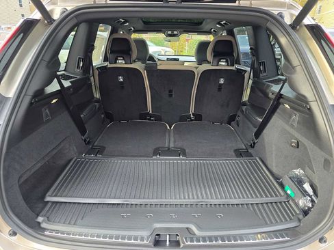 New 2026 Volvo XC90 T8 Plus w/ Protection Package Premier AWD/4WD image 16