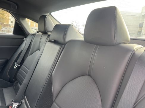 Used 2022 Toyota Avalon XSE image 15