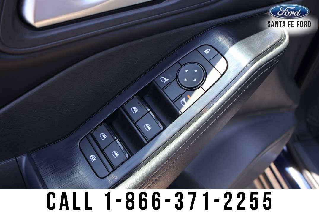 Used 2024 Nissan Rogue SV FWD image 8