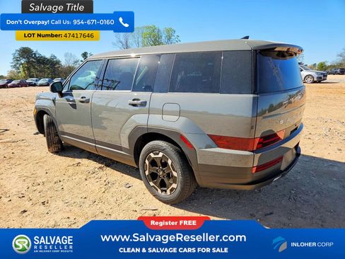 Used 2025 Hyundai Santa Fe SE FWD image 3
