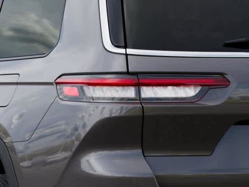 New 2026 Jeep Grand Cherokee L Limited image 7