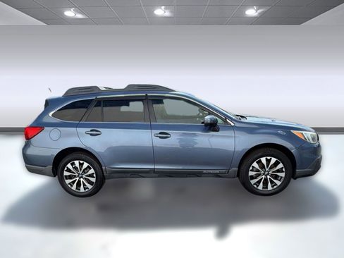 Used 2016 Subaru Outback 2.5i Limited AWD/4WD image 8