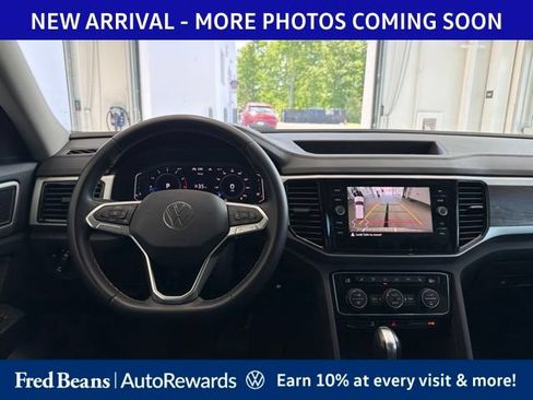 Used 2023 Volkswagen Atlas SE w/ Black Wheel Package AWD/4WD image 12
