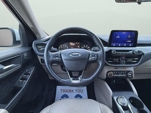 Used 2020 Ford Escape SEL image 13