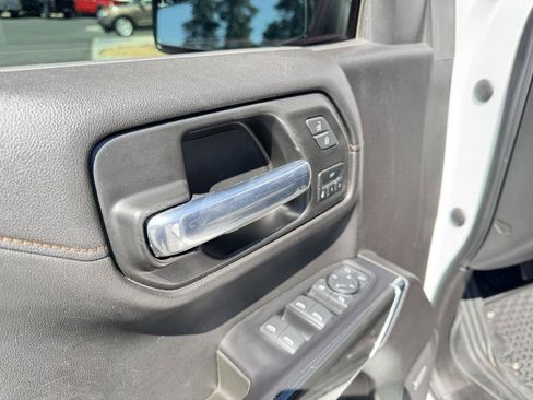 Used 2021 GMC Sierra 1500 AT4 w/ AT4 Preferred Package AWD/4WD image 11