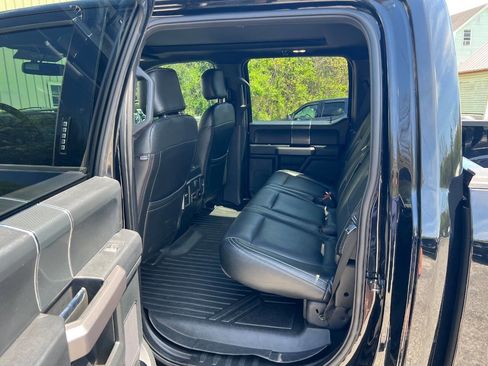 Used 2018 Ford F150 XLT w/ Equipment Group 302A Luxury AWD/4WD image 24