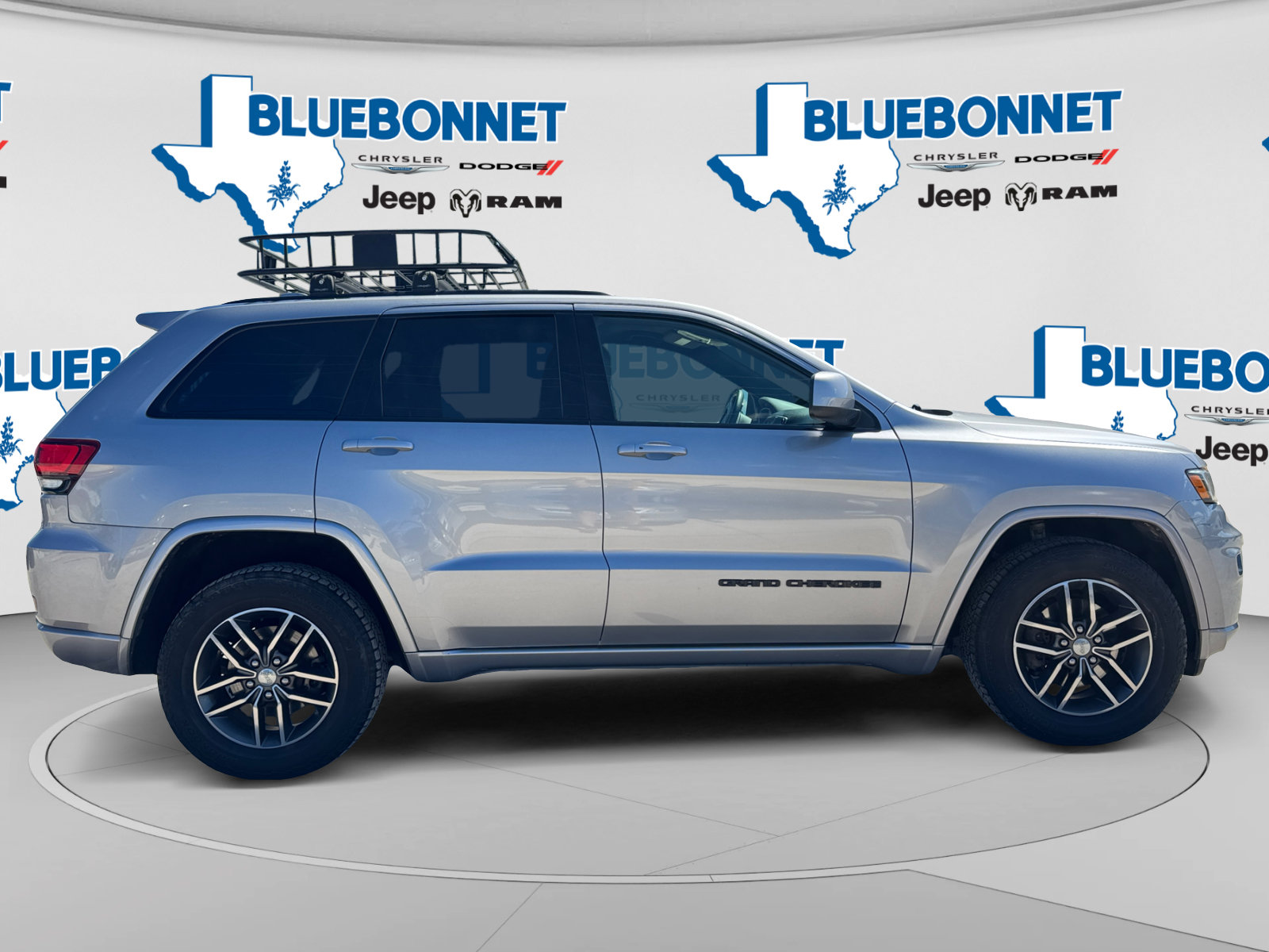 Certified 2017 Jeep Grand Cherokee Altitude AWD/4WD image 4