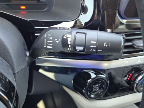 New 2026 Nissan Pathfinder SL w/ SL Premium Package FWD image 21