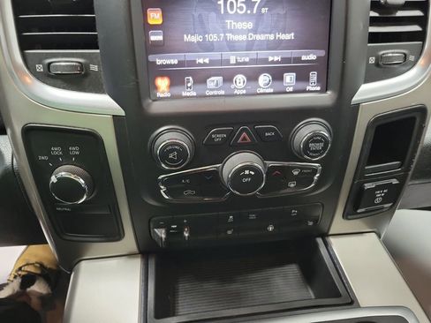 Used 2015 RAM 2500 Big Horn image 38