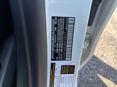 Used 2024 Mercedes-Benz C 300 C 300 image 28