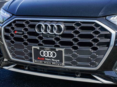 Used 2023 Audi SQ5 Prestige w/ Prestige Package image 5