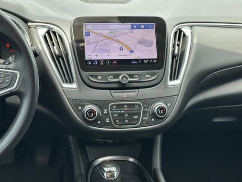 Used 2019 Chevrolet Malibu Premier FWD image 15