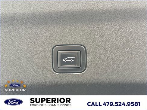 Used 2022 Chevrolet Tahoe Z71 w/ Z71 Off-Road Package image 15