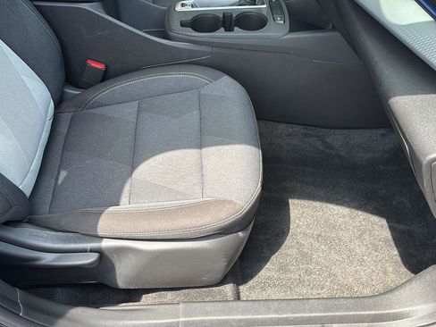Used 2024 Chevrolet Trax LS FWD image 21