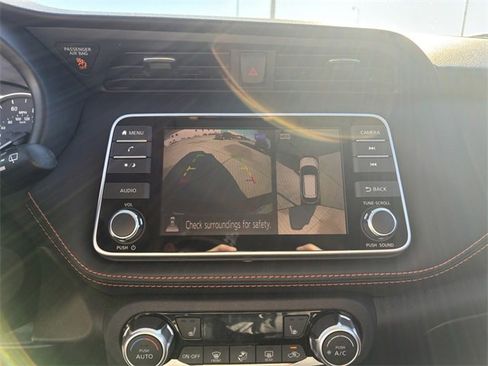 Used 2020 Nissan Kicks SR image 30