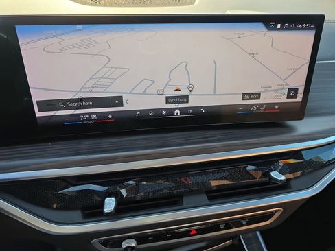 Used 2024 BMW X5 xDrive40i w/ Premium Package image 28