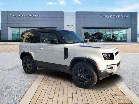 Certified 2025 Land Rover Defender 90 S image 3